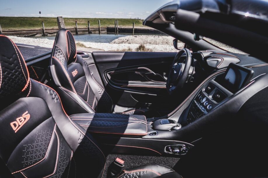 Interieur DBS Volante