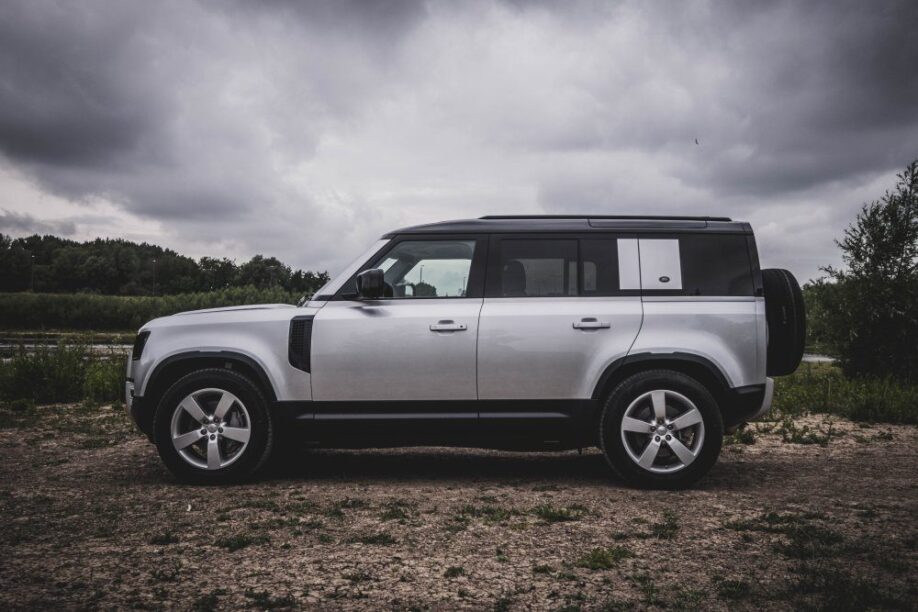 Nieuwe Defender zijkant