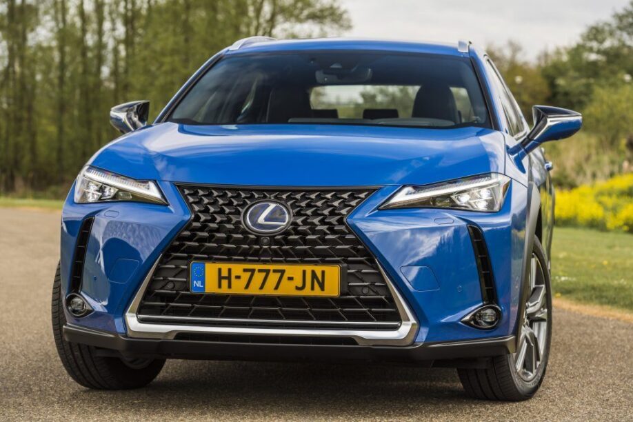 Lexus UX300e rijtest