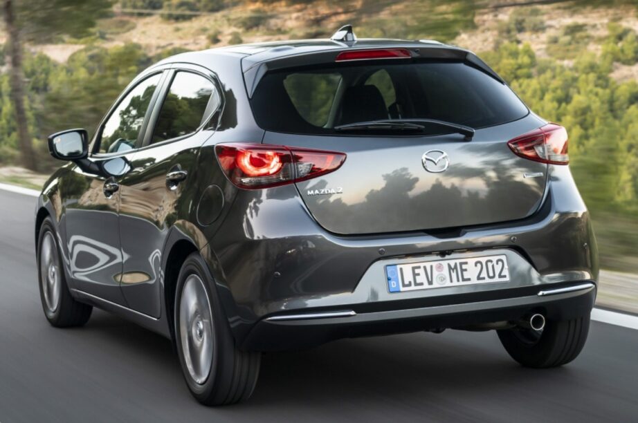 sneller dan een Volvo - Mazda 2