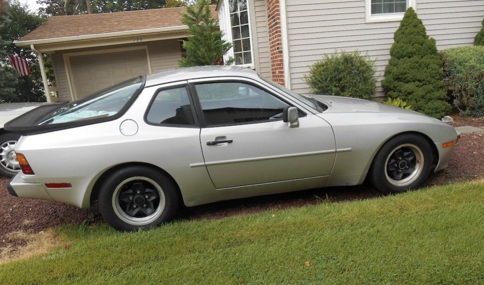 944 grijs