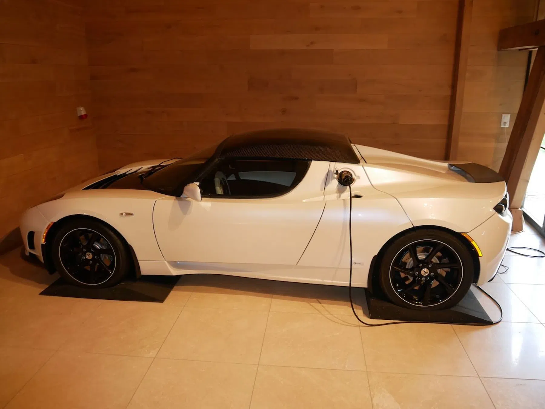 Tesla Roadster
