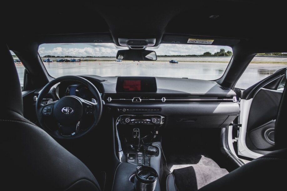 Toyota Supra 2.0 rijtest