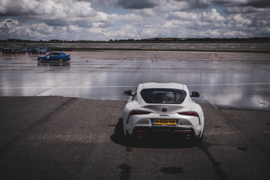 Toyota Supra 2.0 rijtest