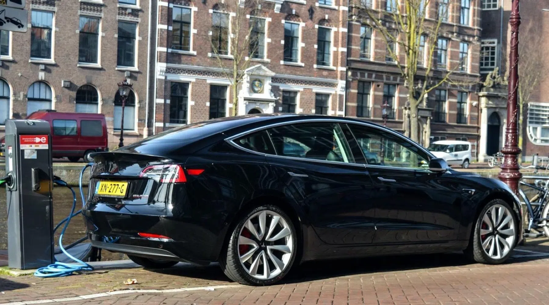 Parkeergeld elektrische auto's omlaag