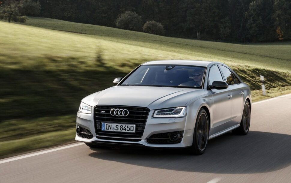 Audi S8