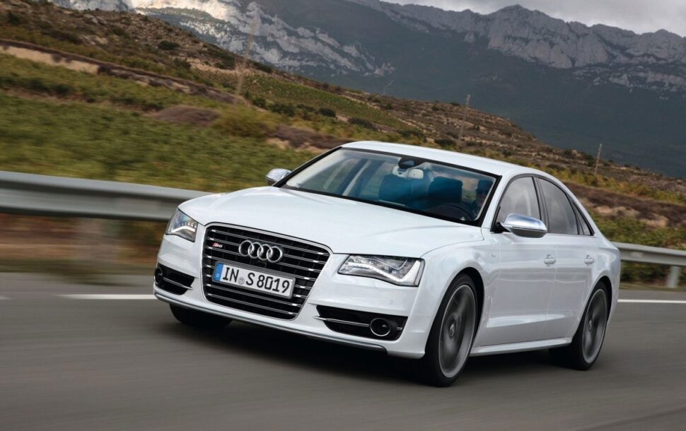 Audi S8