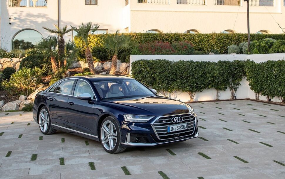 Audi S8