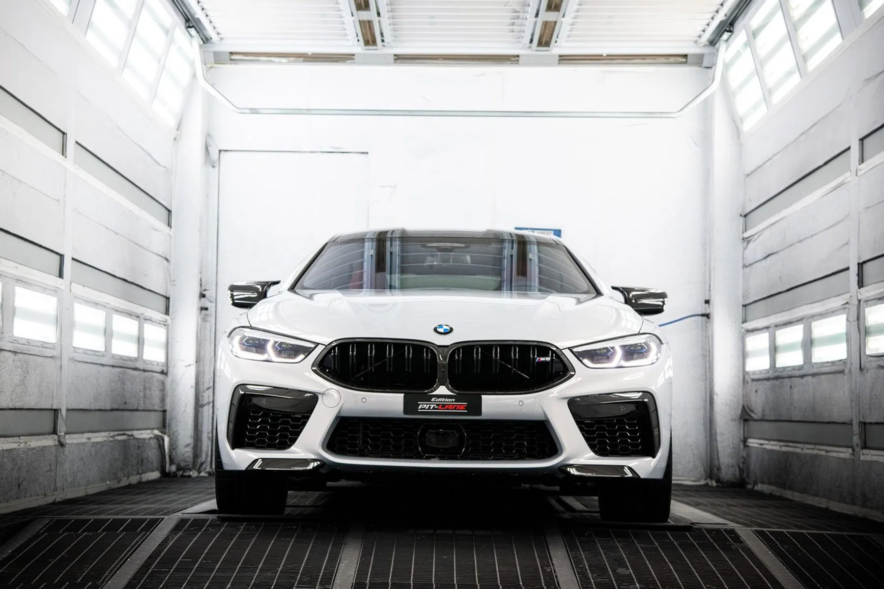 BMW M8 Edition Pit Lane