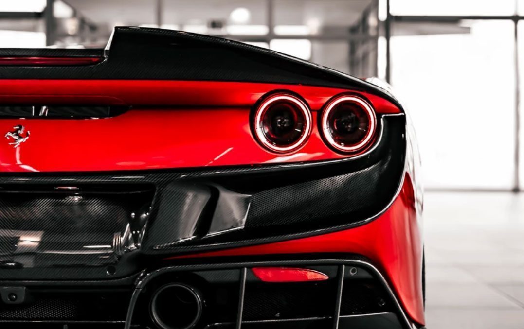 Ferrari F8 Tributo Keyvany