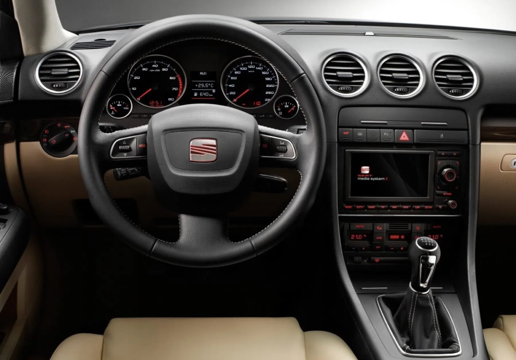 niet Duitse premium sedan