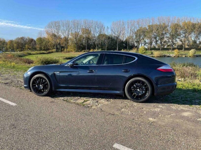 blauwe Panamera