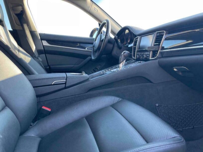 blauwe Panamera