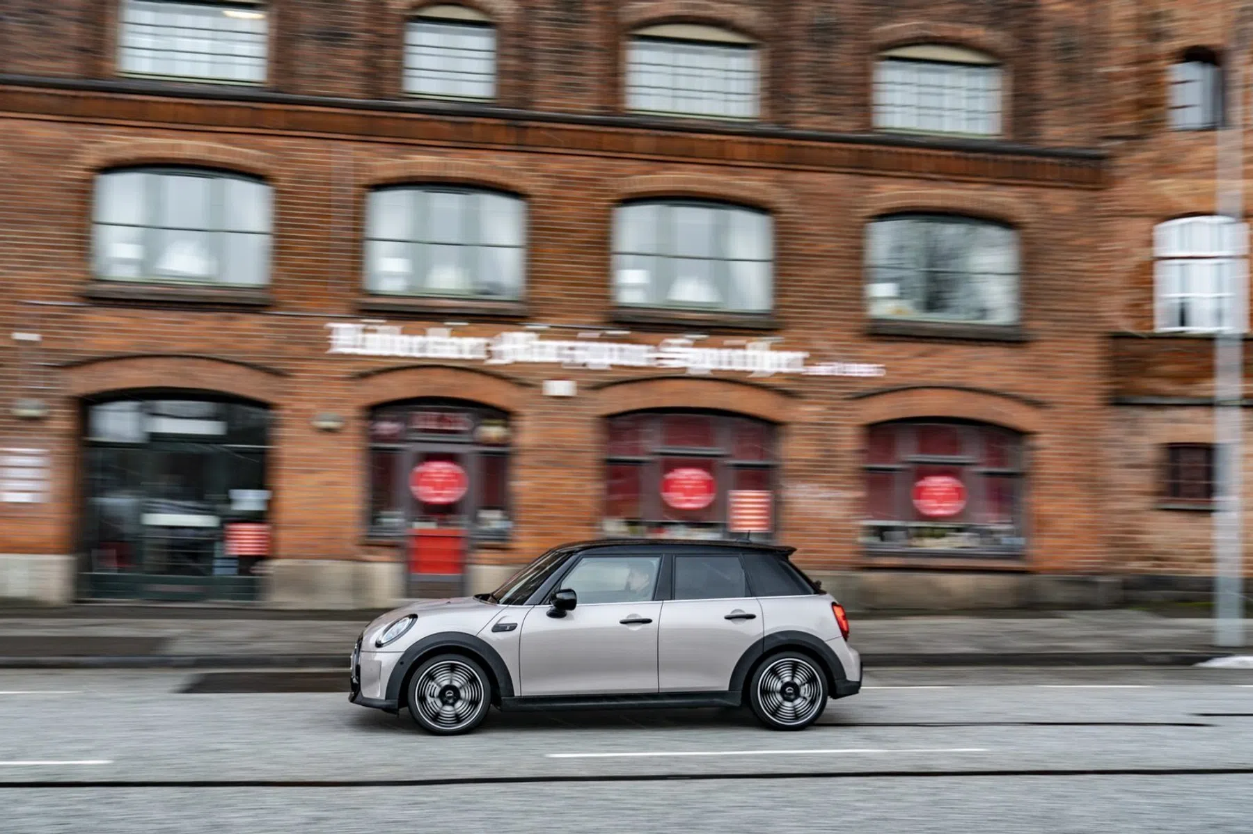 vernieuwde Mini vijfdeurs
