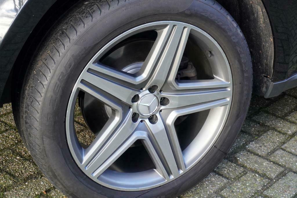 Mercedes V8 diesel