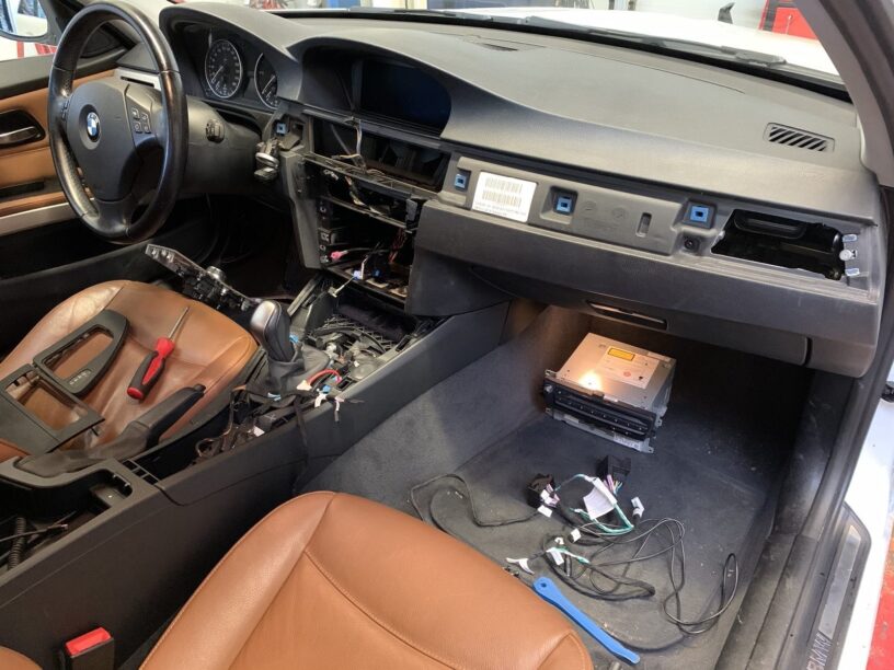Apple CarPlay BMW E91