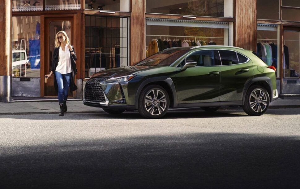 Lexus UX instapper