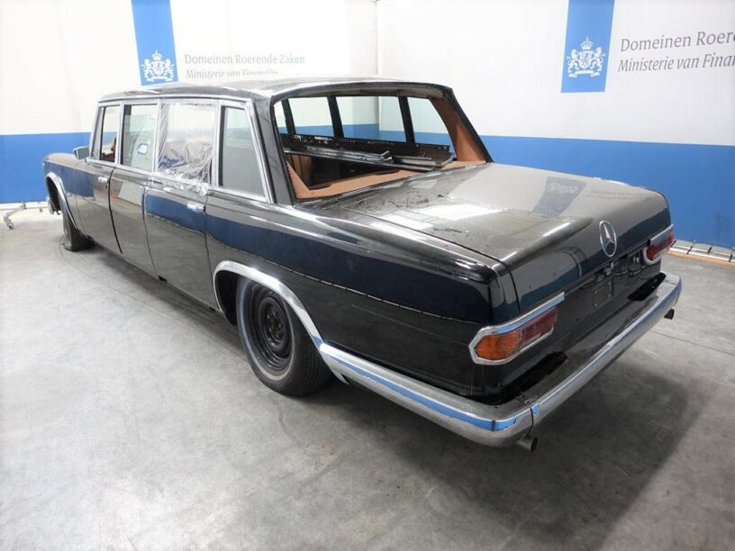 Mercedes 600 Pullman Domeinen