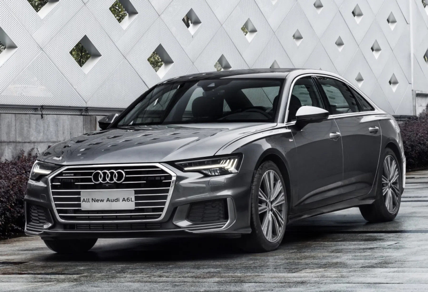 Audi A7 L