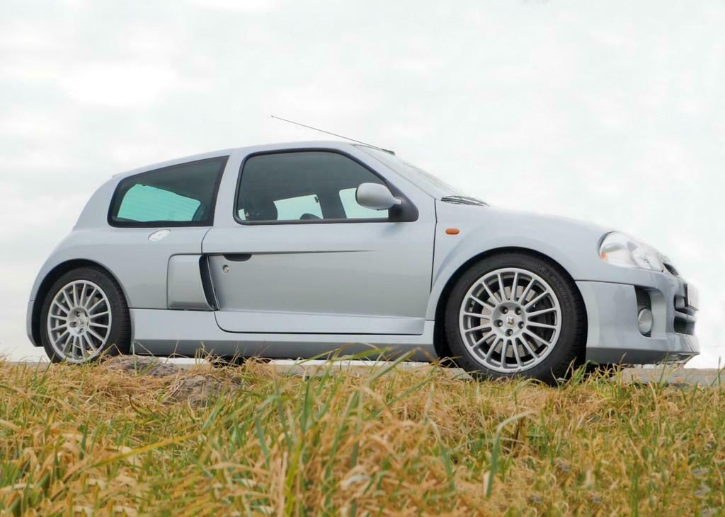 TWR-Clio V6