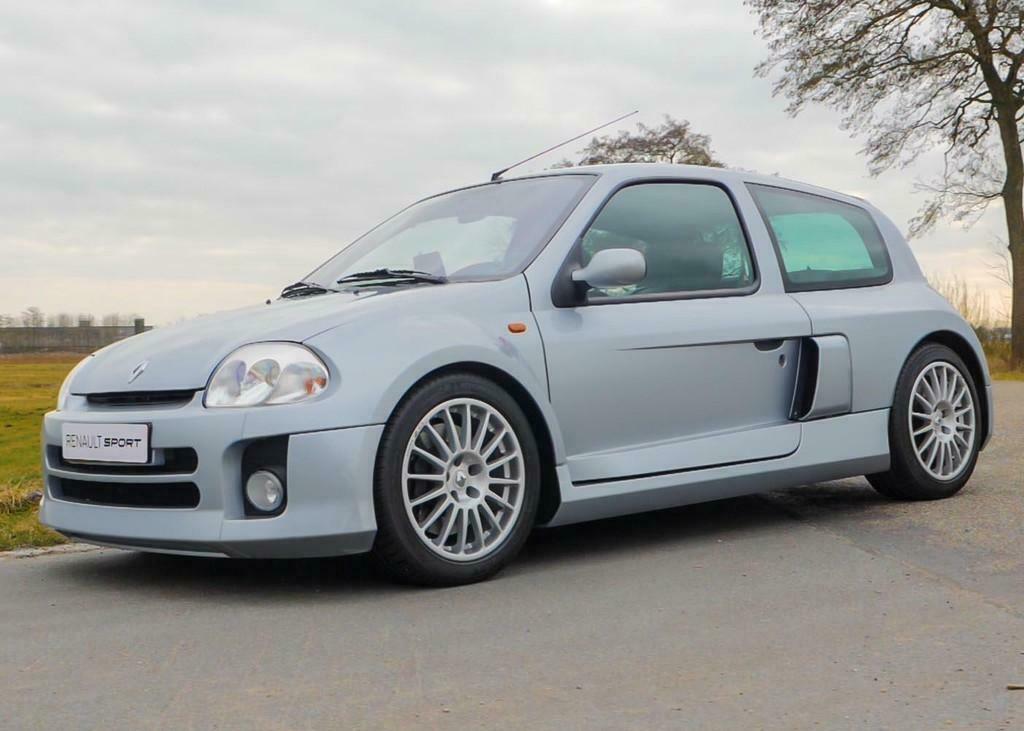 Clio-V6 Occasion