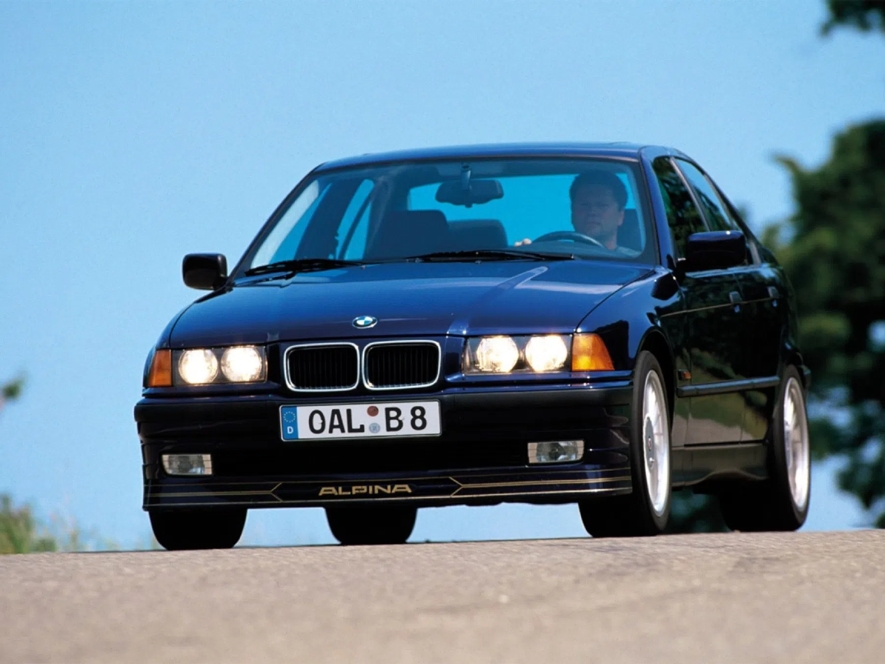 B8
