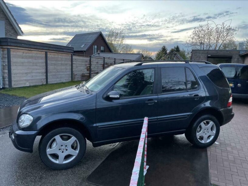 Mercedes ML270