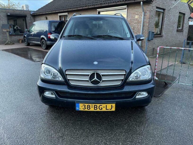 Mercedes ML270