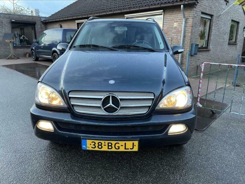 Mercedes ML270
