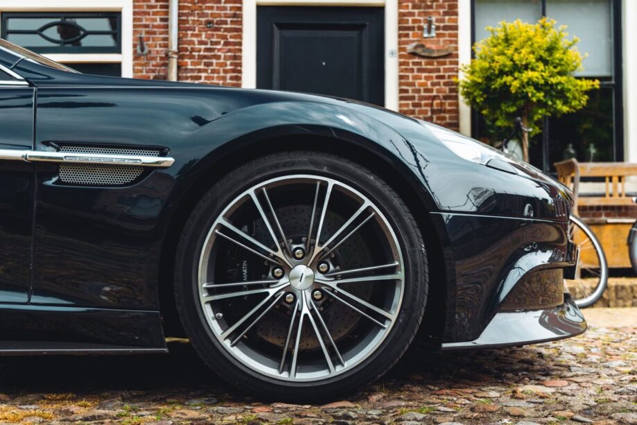 veiling vanquish volante