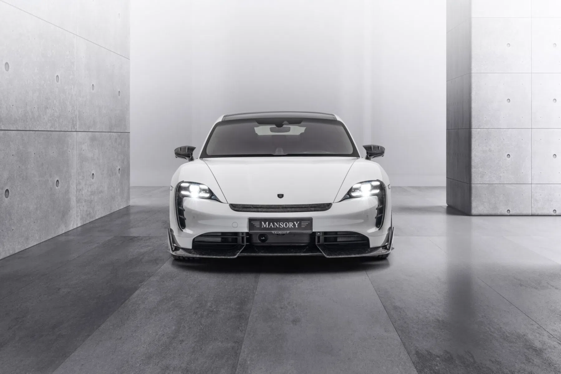 porsche taycan mansory