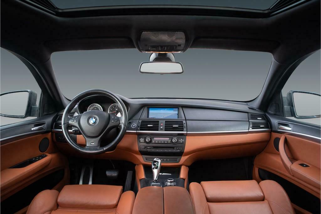 BMW X6 Dirk Kuyt