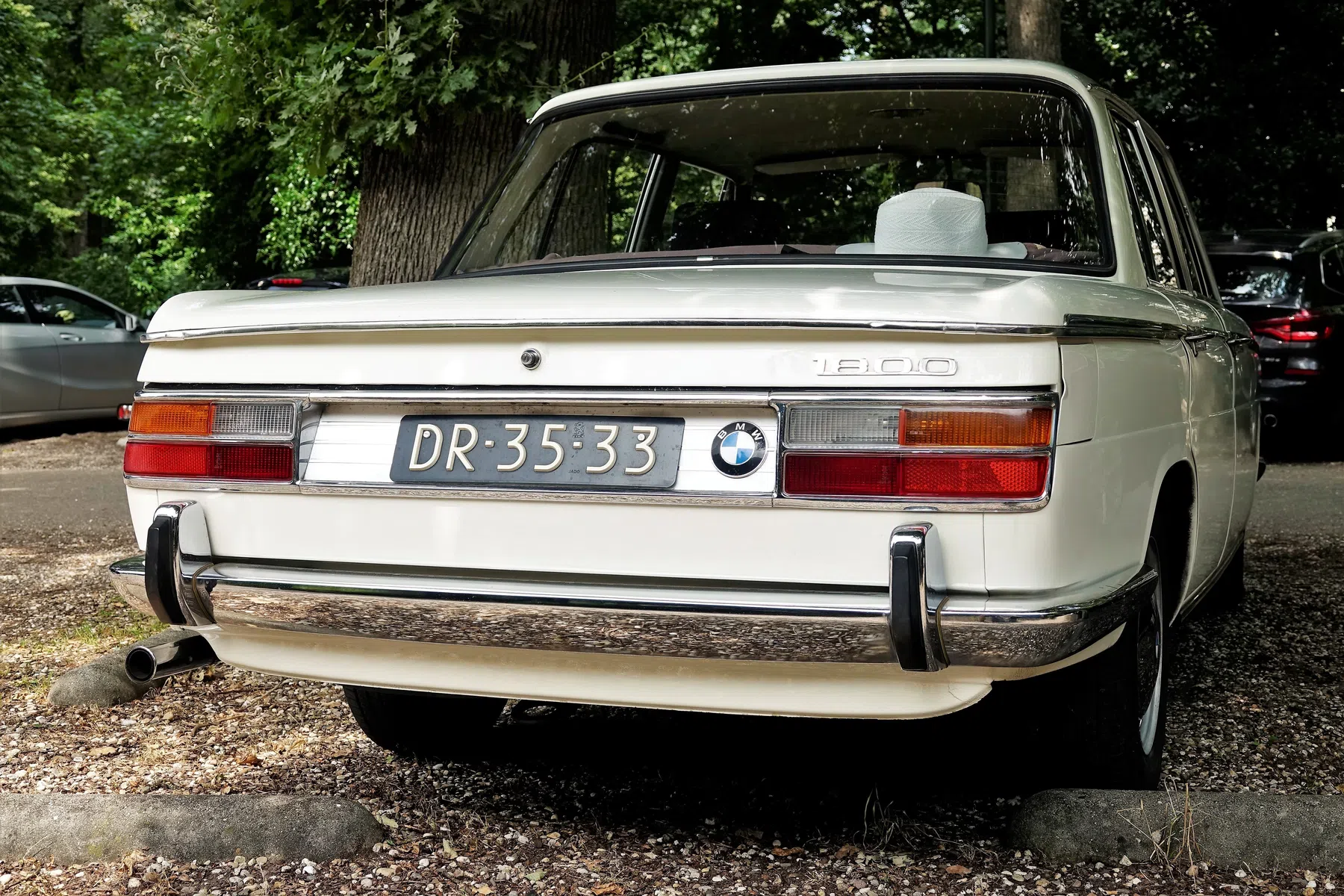BMW 2000