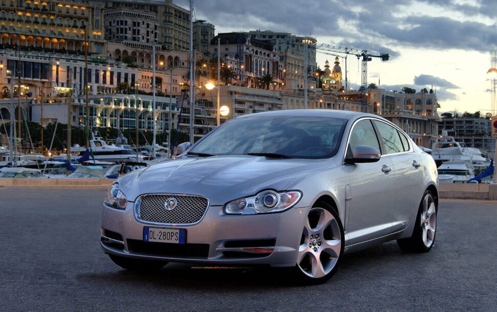 Jaguar XF