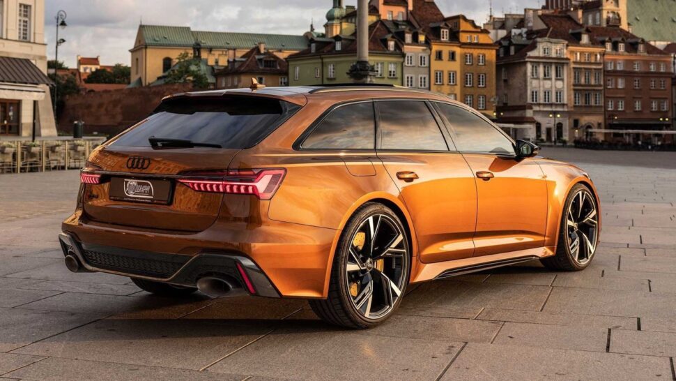 Bruine Audi RS6 Avant