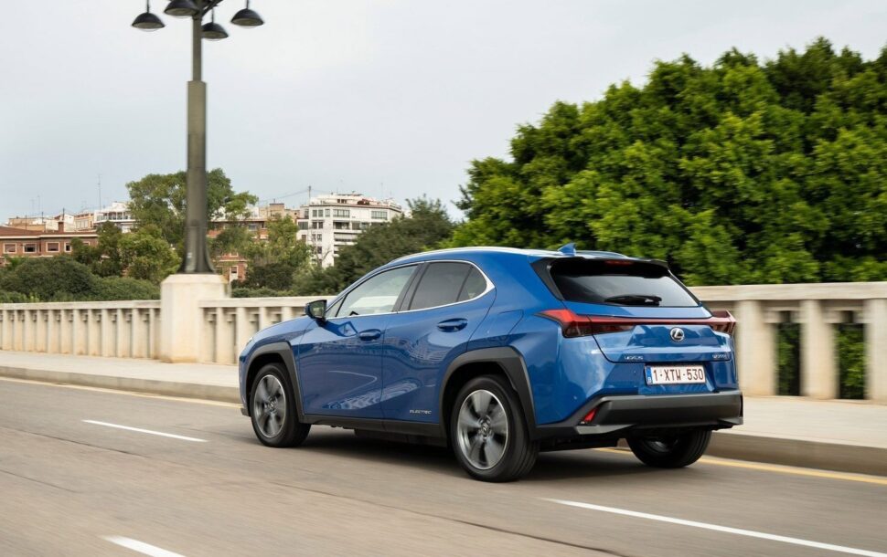 Lexus UX300e