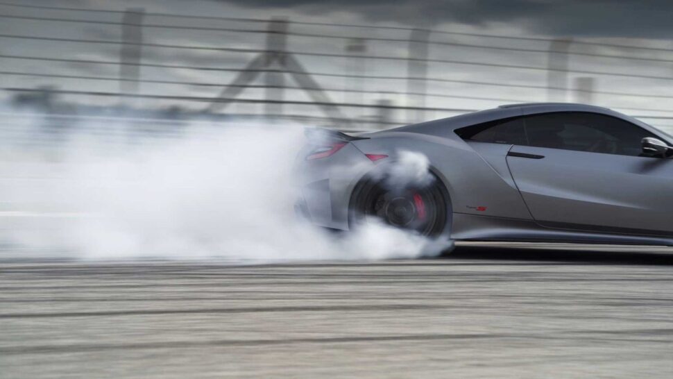 Max Verstappen krijgt een NSX Type S cadeau
