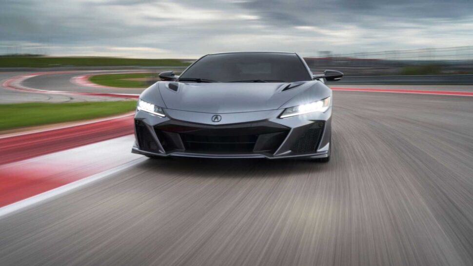 Max Verstappen krijgt een NSX Type S cadeau