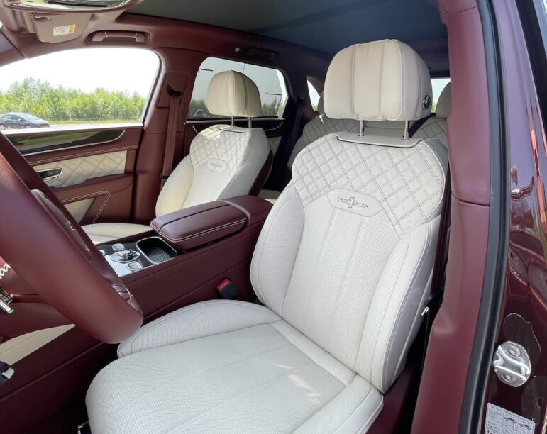 Bentley Bentayga Hybrid rijtest