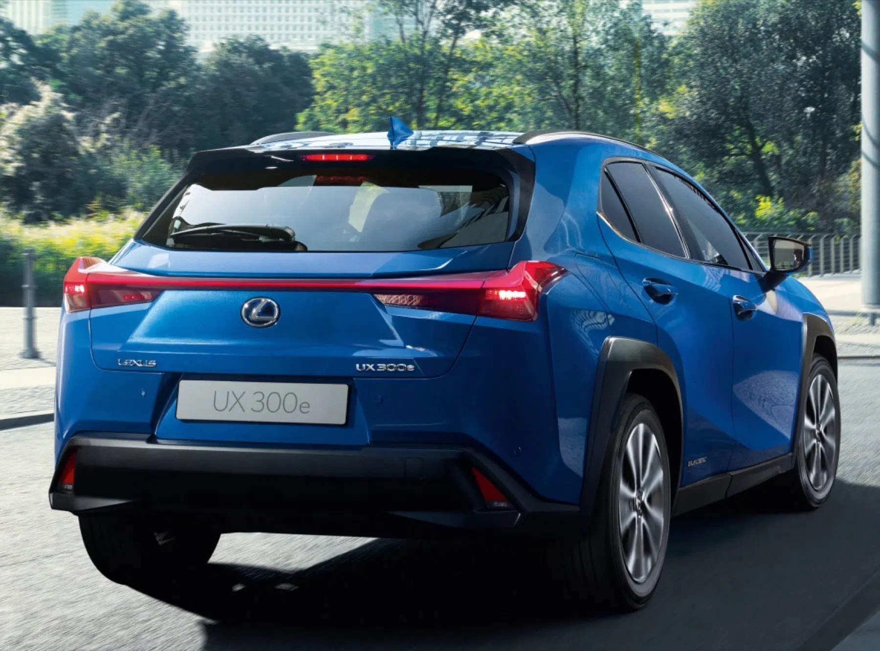 Drastische prijsverlaging Lexus UX300e