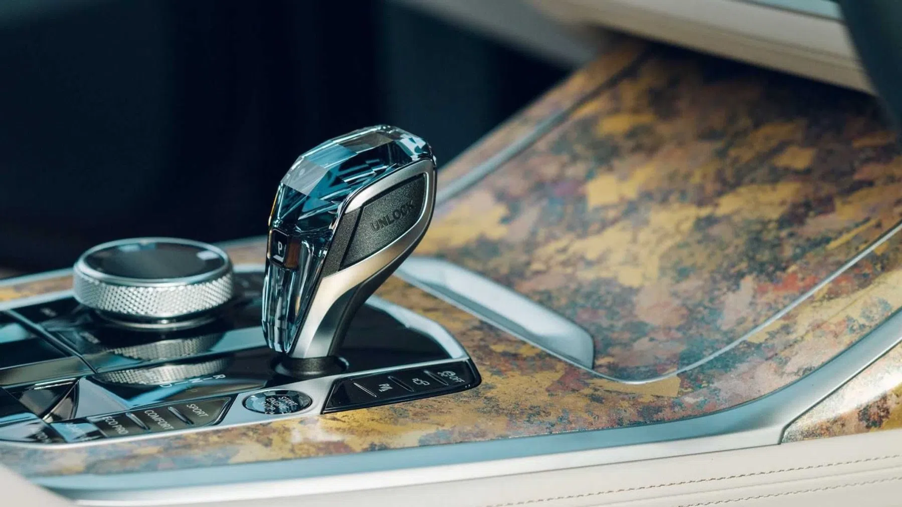 BMW X7 Nishijin Edition