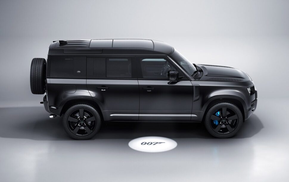 Land Rover Defender Bond Edition