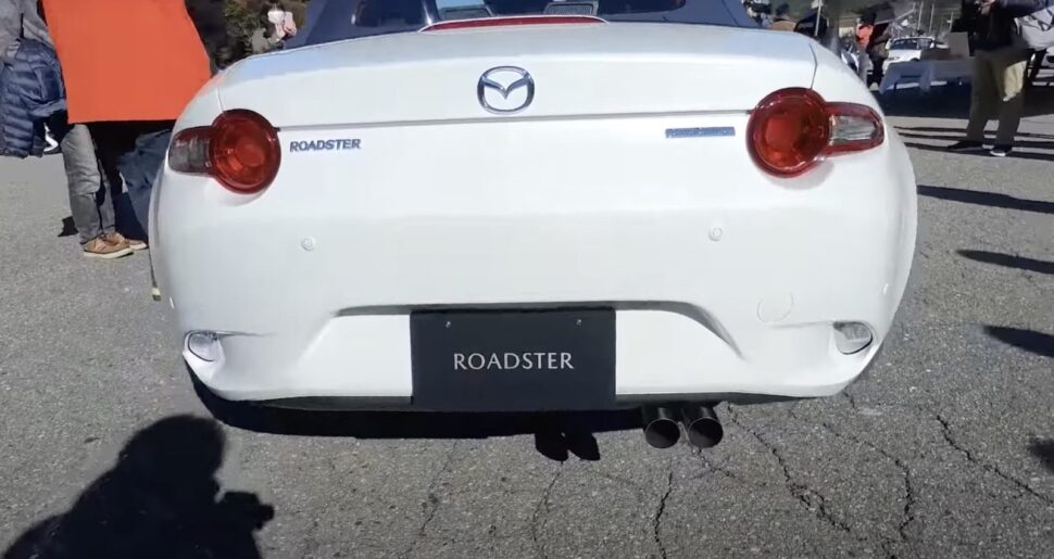 Mazda MX-5 990S