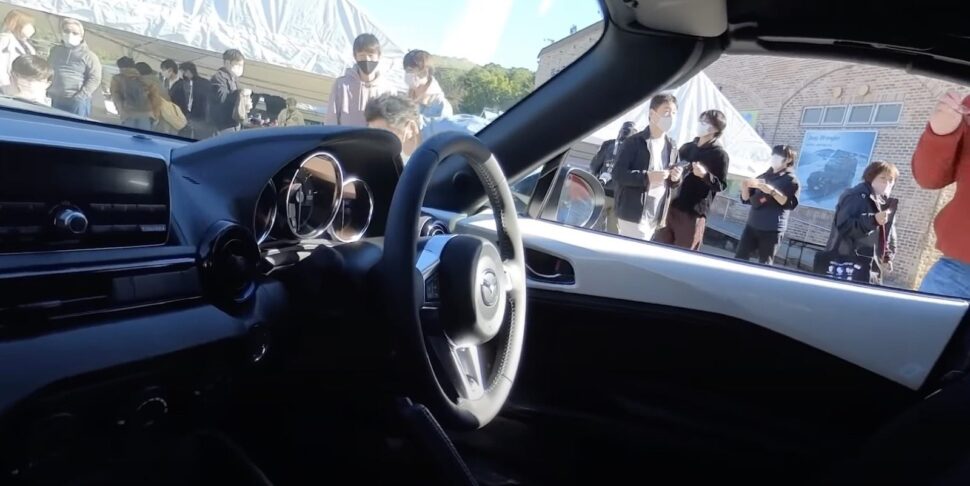 Mazda MX-5 990S