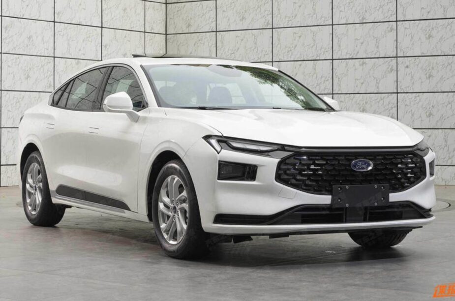 compleet nieuwe Ford Mondeo