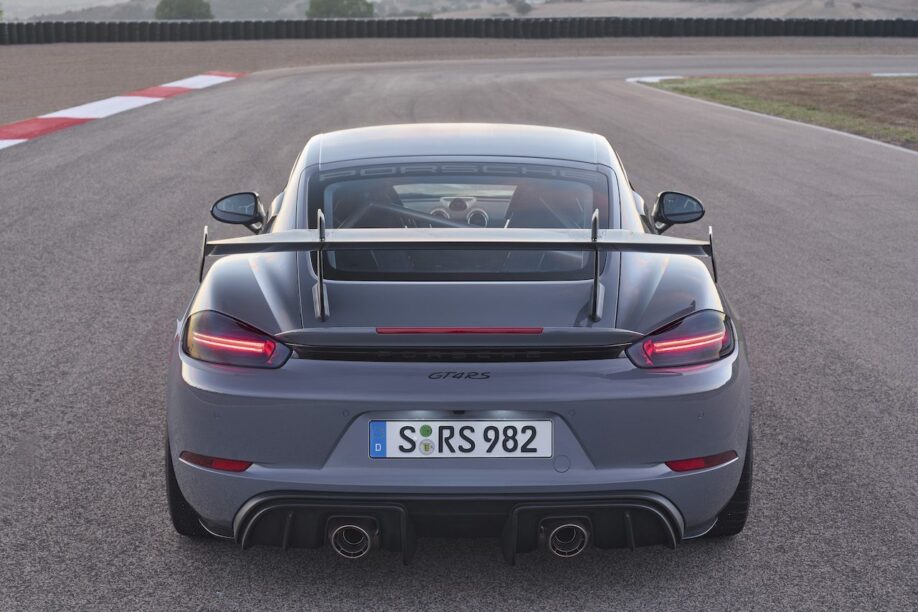 Porsche 718 Cayman GT4 RS maakt stoutste dromen waar