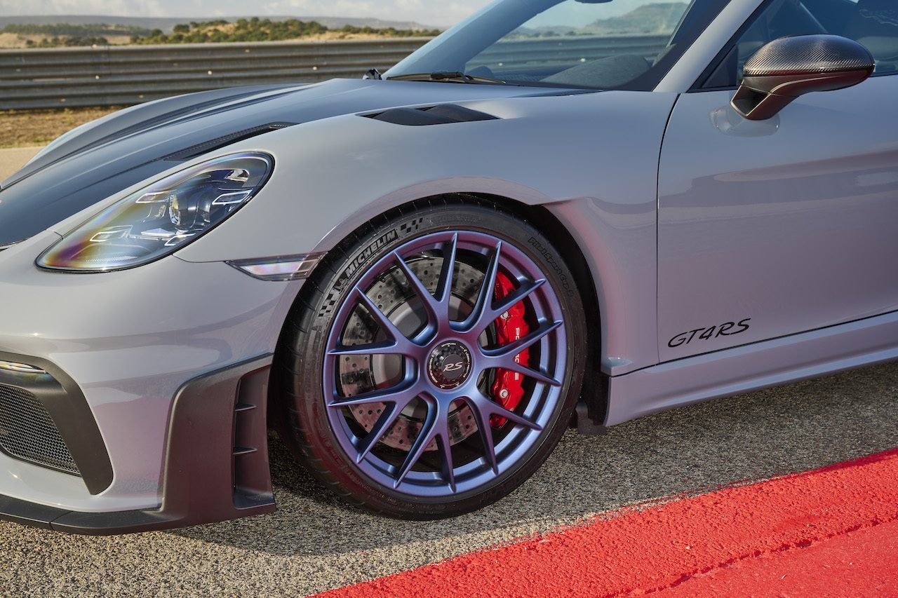 Porsche 718 Cayman GT4 RS