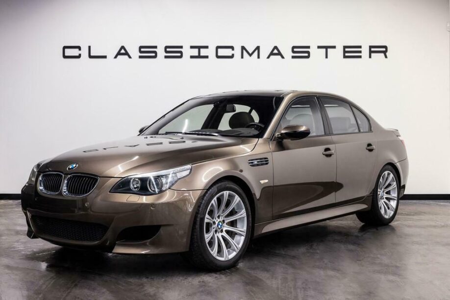 BMW M5 vs. Alpina B5