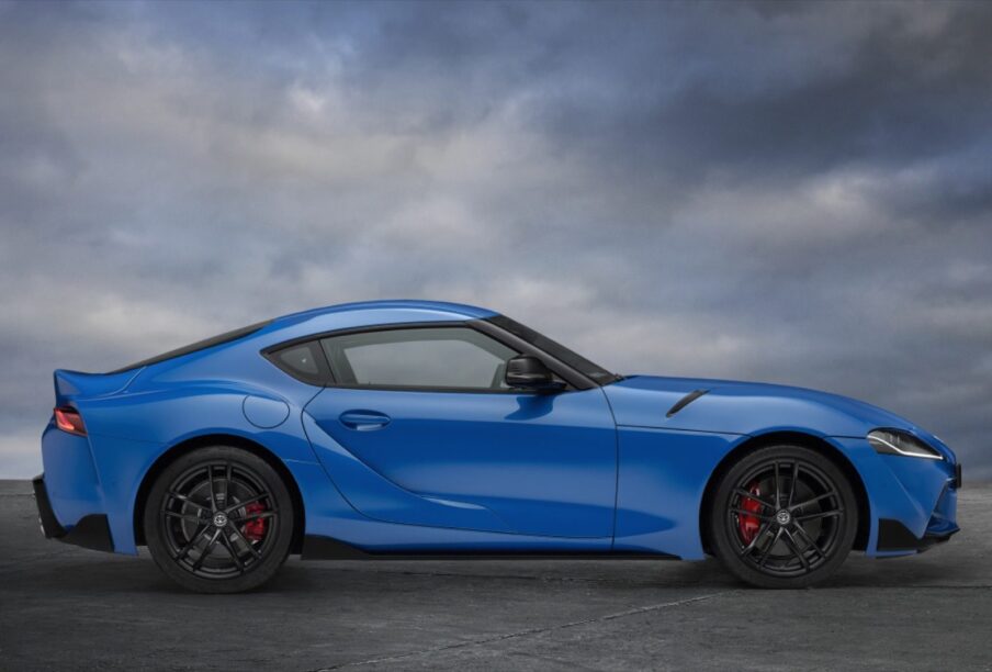 GR Supra met handbak