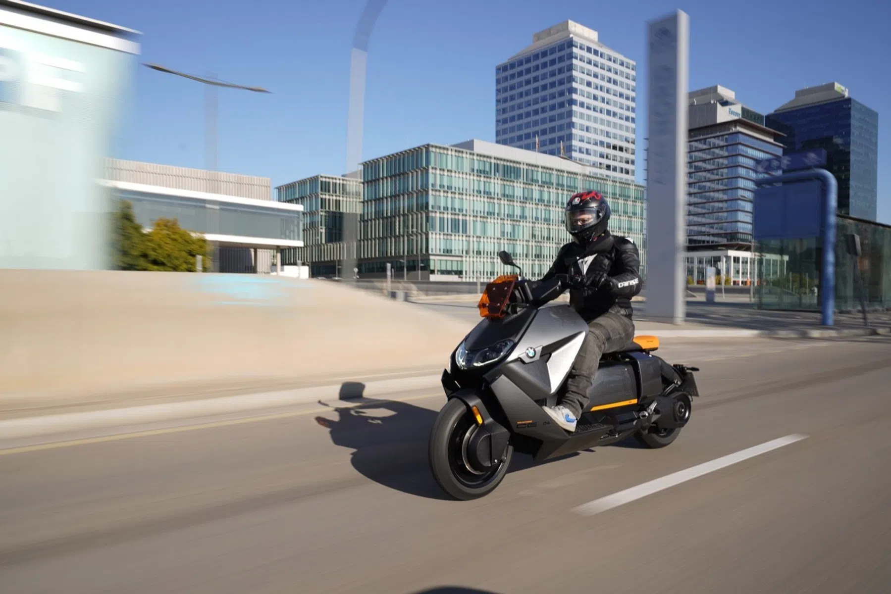 bmw ce 04